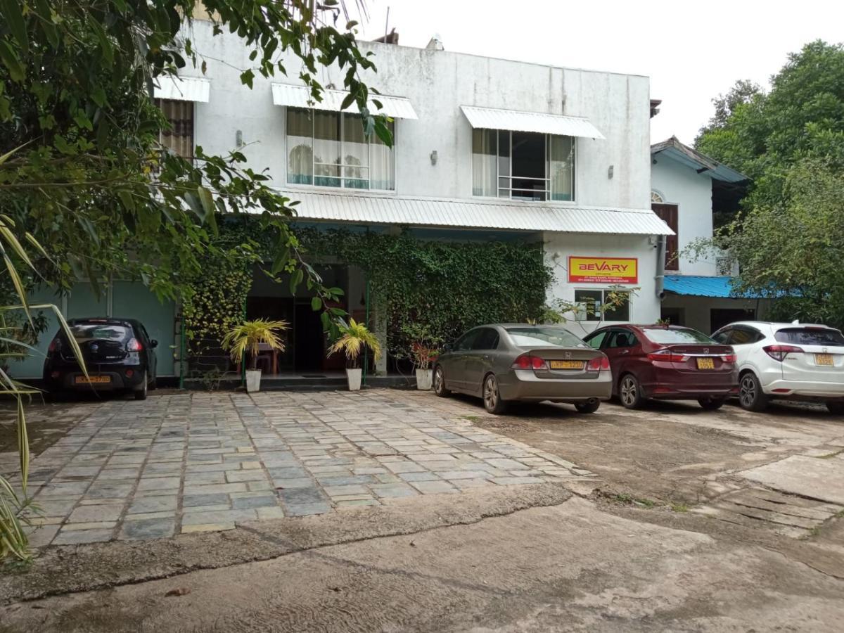 Bevary City Hotel Anuradhapura Exterior foto